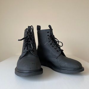 Black Dr. Marten’s ‘Whiton’
